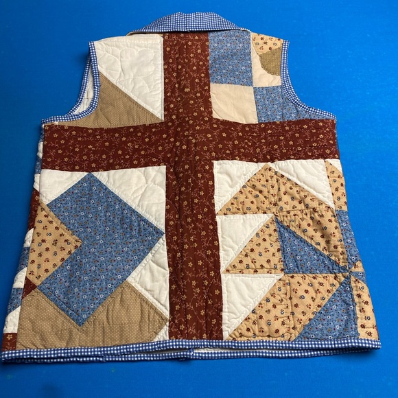 Woman’s Patchwork Quilted Handmade Vest - Picture 5 of 7